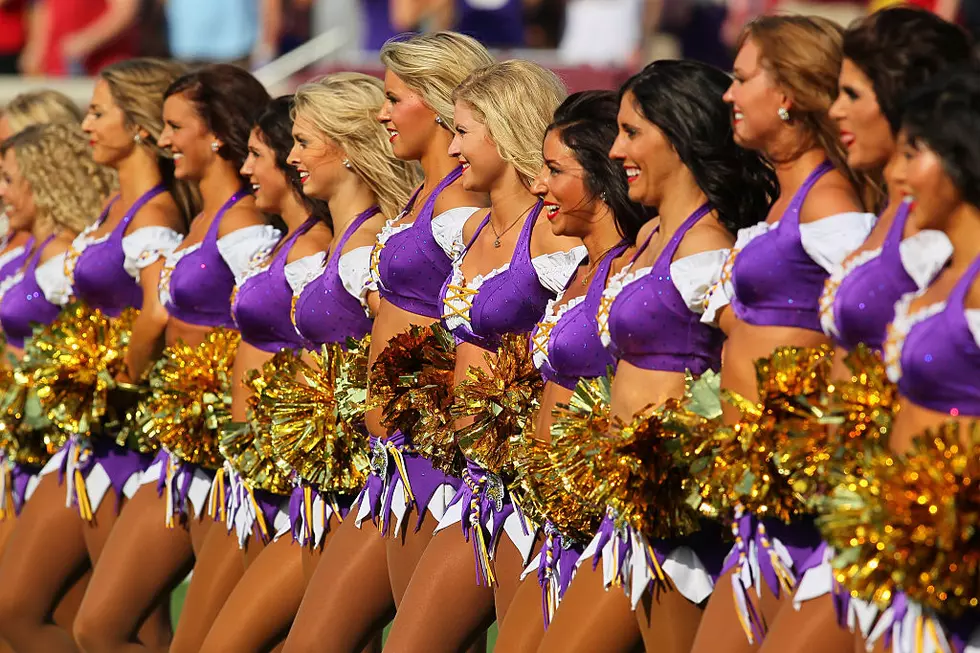 Meet the 2019 Minnesota Vikings Pro Bowl Cheerleader, Kayla